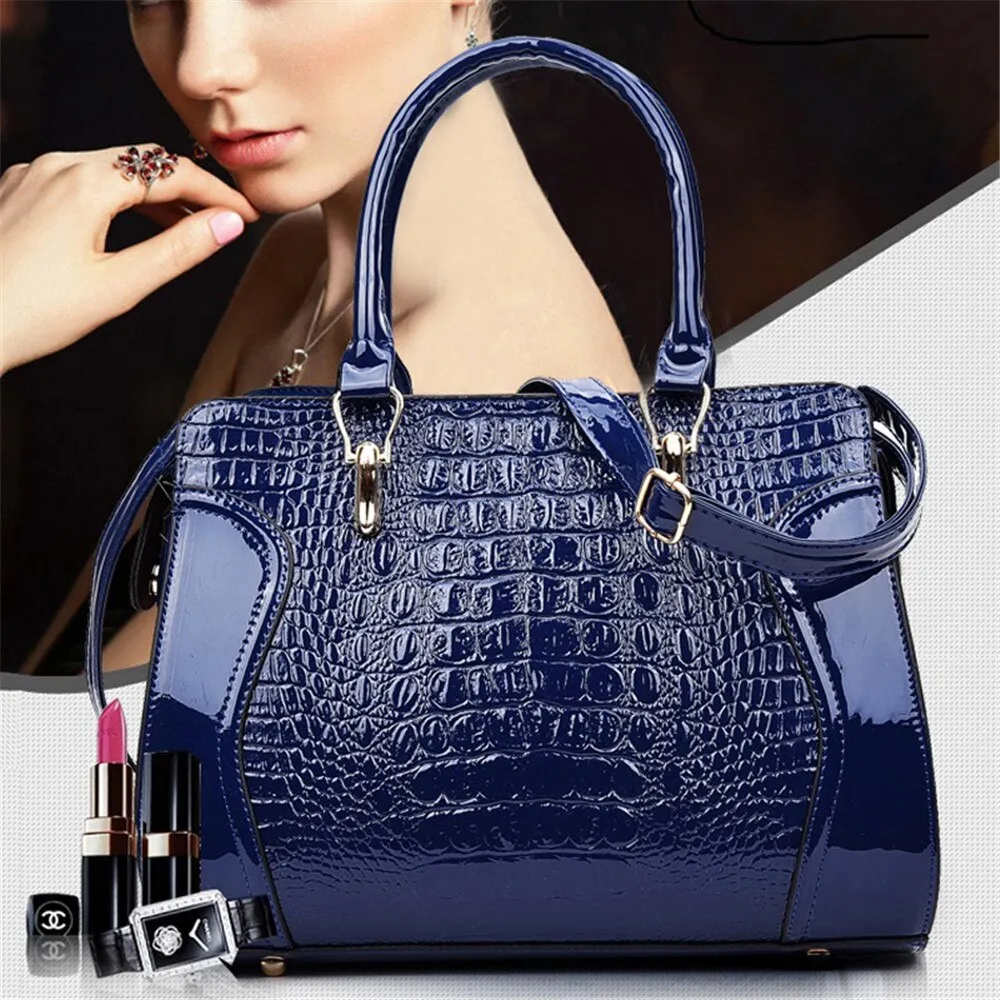 Crocodile Pattern Soft Leather Shoulder Bag